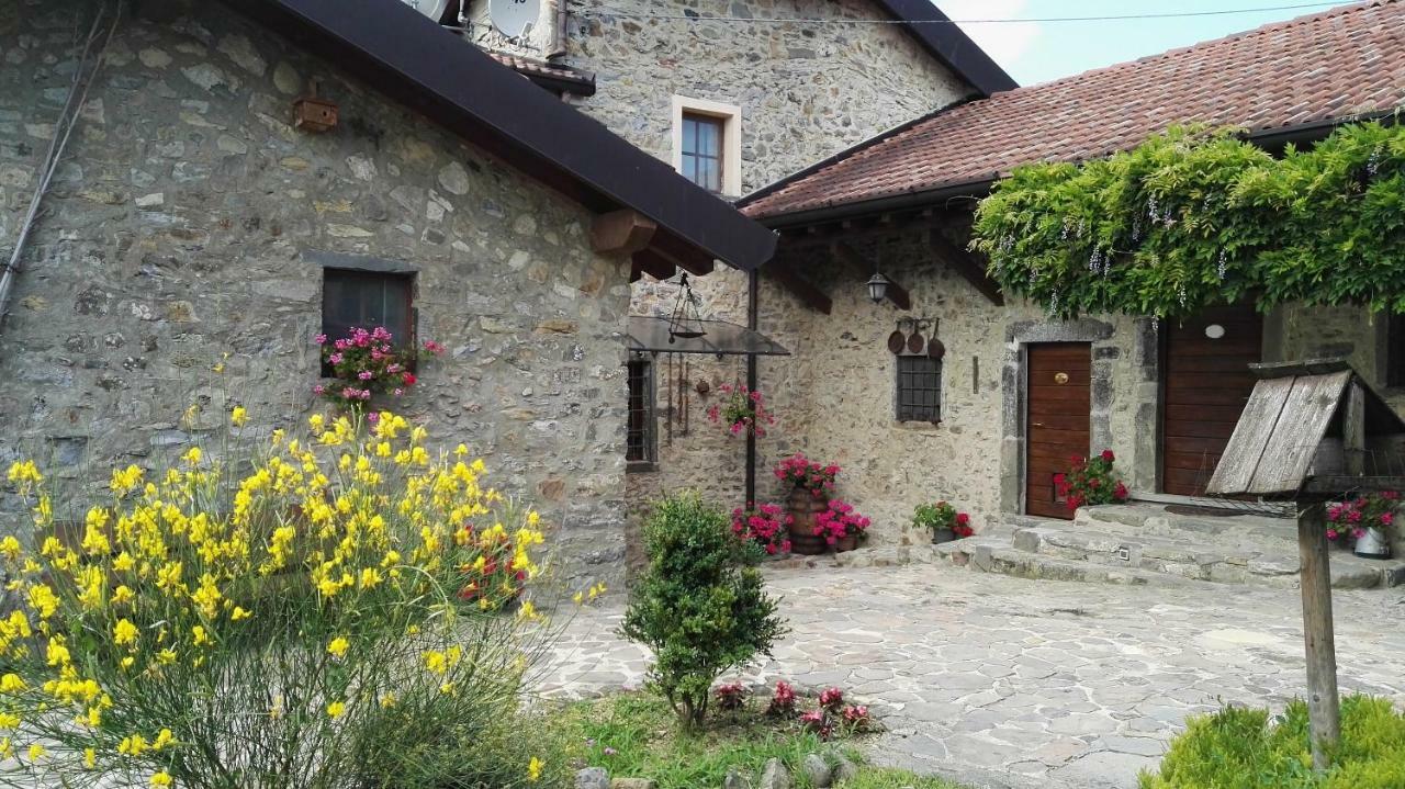 Villa La Costa Di Gavedo Esterno foto
